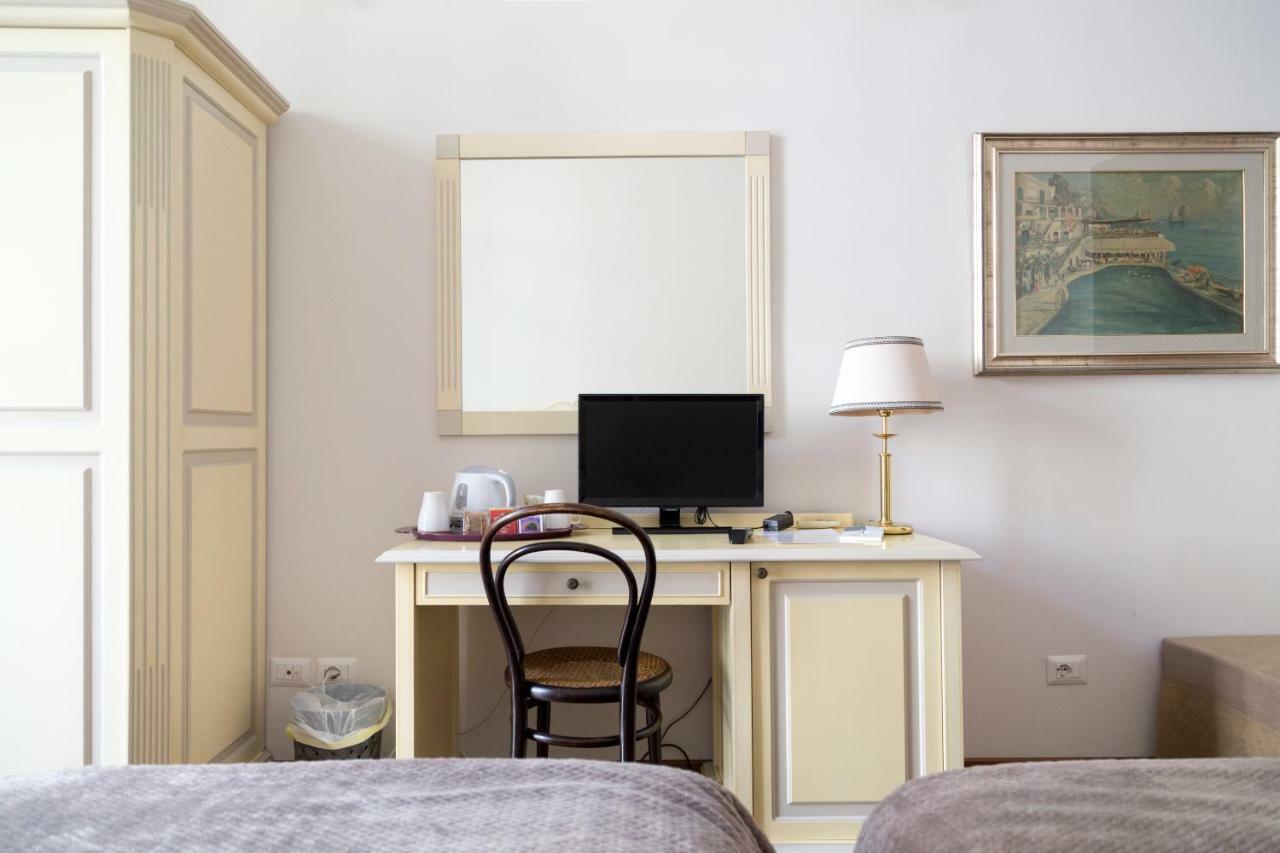 Bianchi Mediterranei B&B Napoli Dış mekan fotoğraf